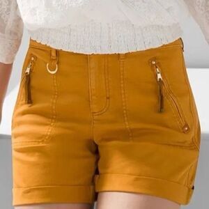 White House Black Market Pret-A-Play Mid Rise Shorts Yellow Ochre Size 2 NWT!!!